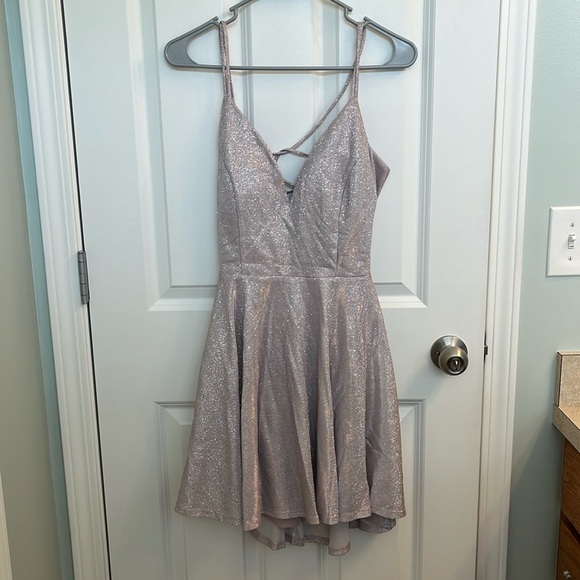 Windsor Homecoming Dress - Picture 1 of 4
